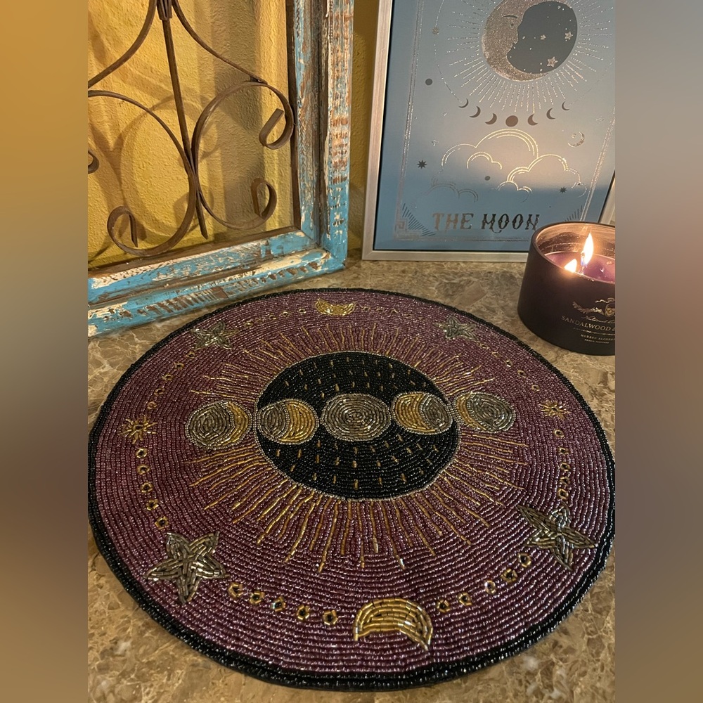 NWOT Purple Celestial Moon Phase Beaded Placemat Charger